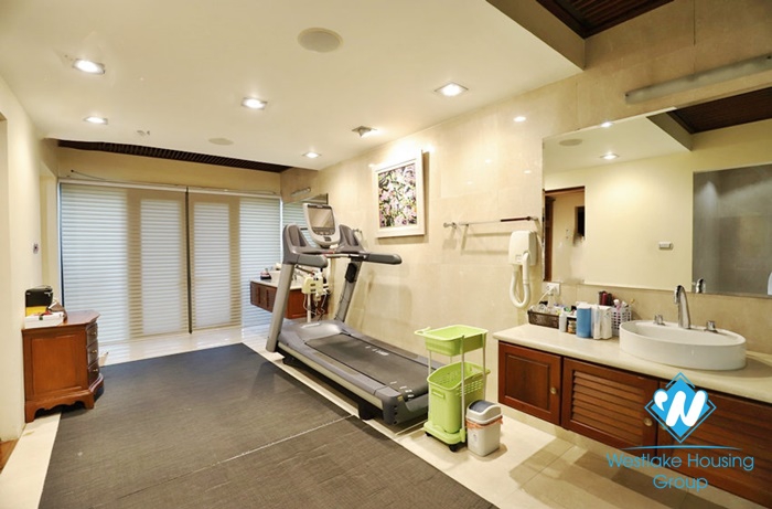A stunning 4 bedroom villa for rent in Tay ho, Hanoi